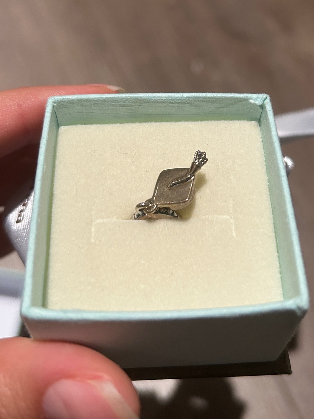 Sirena Gift Box with Graduation Hat Charm
